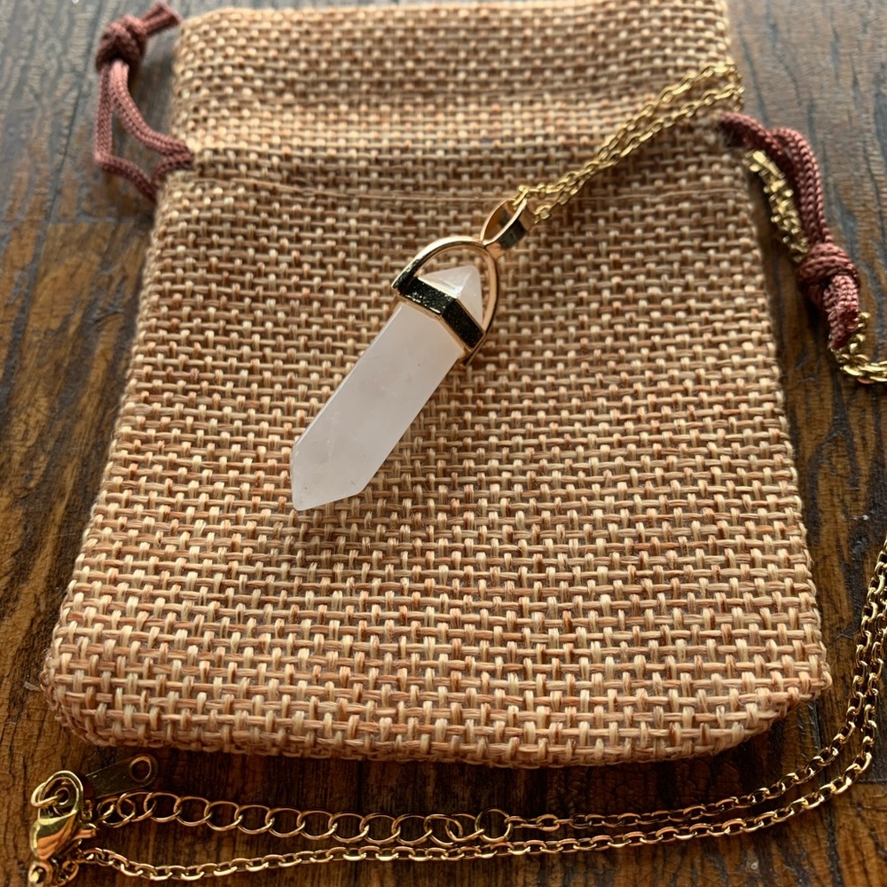 ✨HP✨ Gold plated Clear Quartz Point with gold plated Stainless Steel Chain